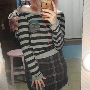 Cropped off shoulder striped pullover